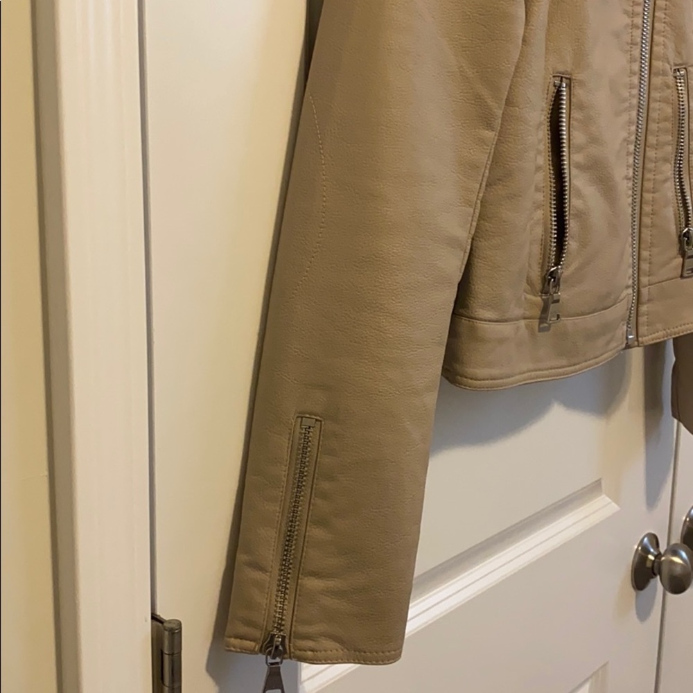 Express Jacket - image 3